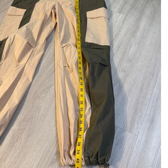 Happily Grey Colorblock Cargo Pants Olive Tan Utility Joggers Large NWT - Picture 3 of 9